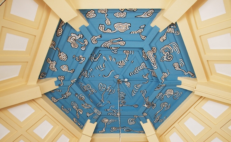 南光亭六角形天花